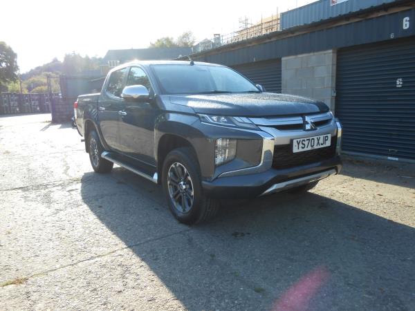 Mitsubishi L200 Double Cab 2.3 DI-D Warrior